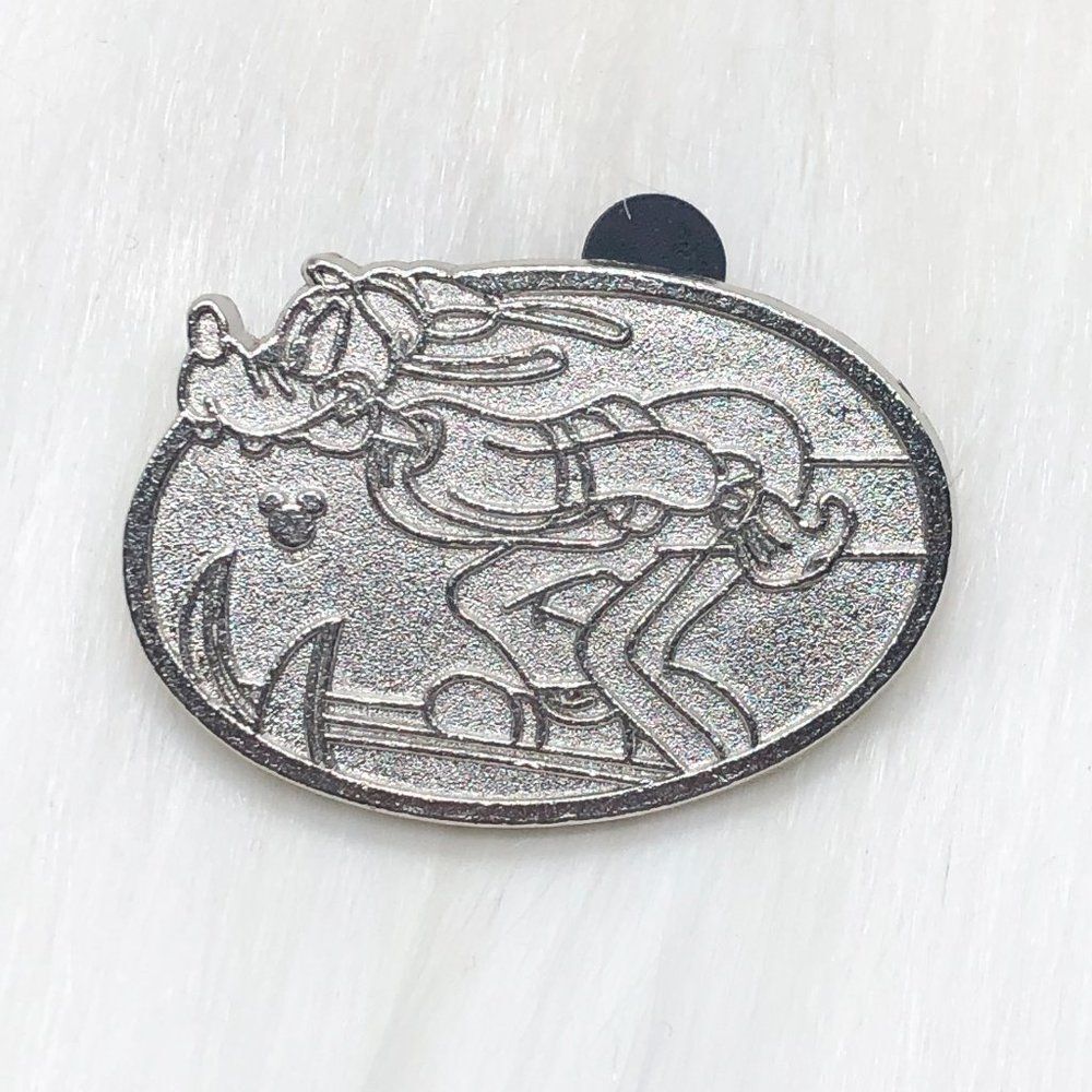 🔮 5/$25 Disney‎ Goofy Skiing Chaser Pin